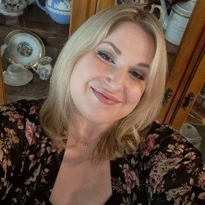 Meet your Posher, Lacey